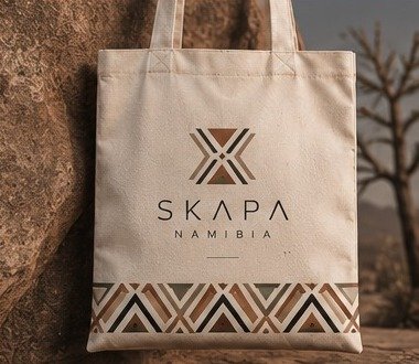 Concept: canvas tote with a patterned border